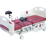 VRM-923 3 mesa de parto motorizada
